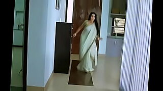 mia khalifa public nude