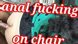 redtube-riding-in-chair