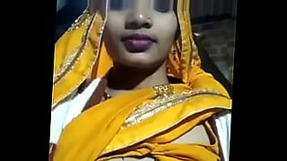 hot virgin step sister seduce to fuck by older suhagrat hindi bf