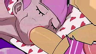 esposas-viejas-de-tetas-grandes-naturales-reciben-semen-a-chorros