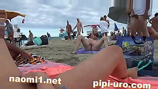 kurvige sexy beach girl xxx