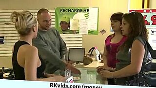follando-en-un-masaje-entre-travestis