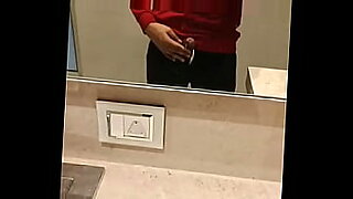 anal-in-the-bathroom-hentai