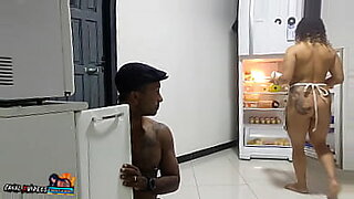 sexo a escondidas con mi prima camara escondida con la suegra
