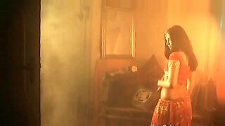 culazo-nalgona-en-medias-de-licra-negra