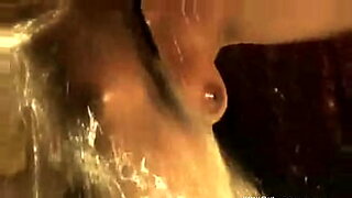 le-eyaculan-en-la-boca-mientras-chupa-pene-redtube