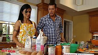 brazzer anal porn video in avengers