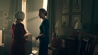 beauty girl handpress to guy hd video