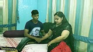 xnxx-mama-he-hijo-cogen-mientras-papa-se-bana