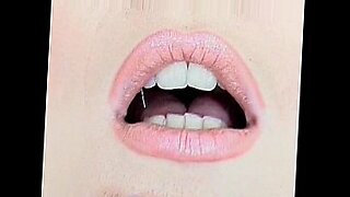 culona-y-tetona-jovencita