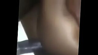 pussy licking recorded with cell phone in car