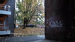 daring-girl-masturbates-in-class