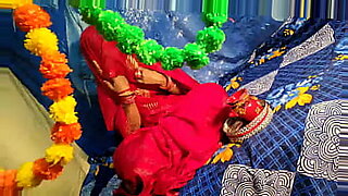 big-mom-porno-negra-en-cama-roja