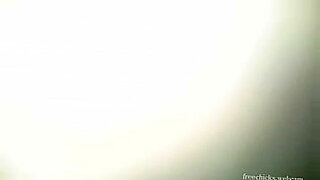 videos-coleccion-de-transexuales-tragando-semen